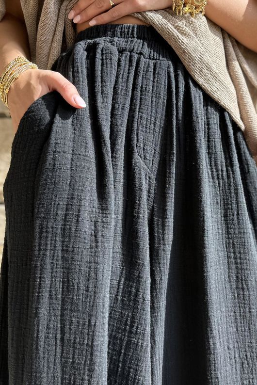 Tasha Cushion Cotton Balloon Barrel Pant Black